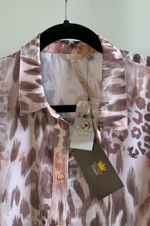 Camisa Our World Guess